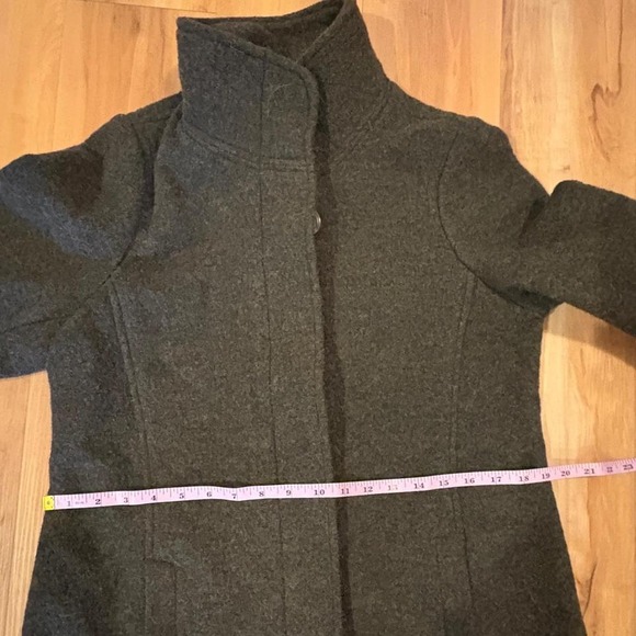 L.L.Bean Green Car Coat Boiled 100% Wool Single Breasted Buttons Princess S - Picture 7 of 9